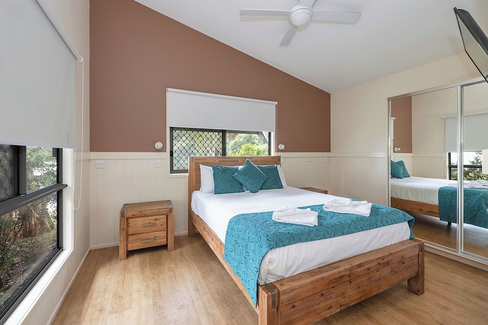 Deluxe Cabin - Sleeps 5 - Accessible photo 1