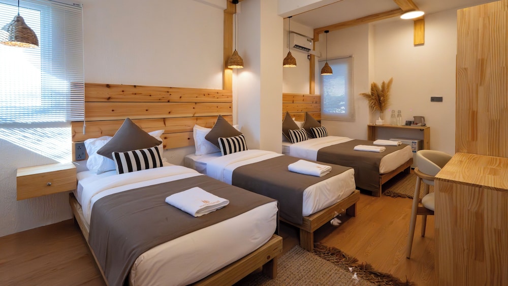 Family Room, 1 Bedroom