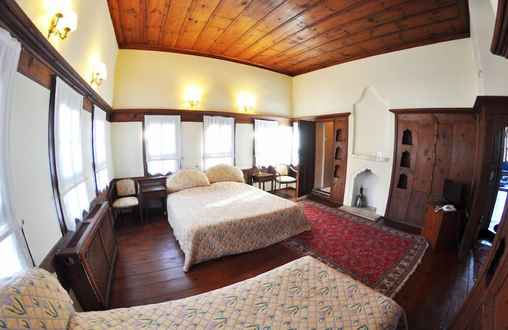 Deluxe Triple Room photo 3