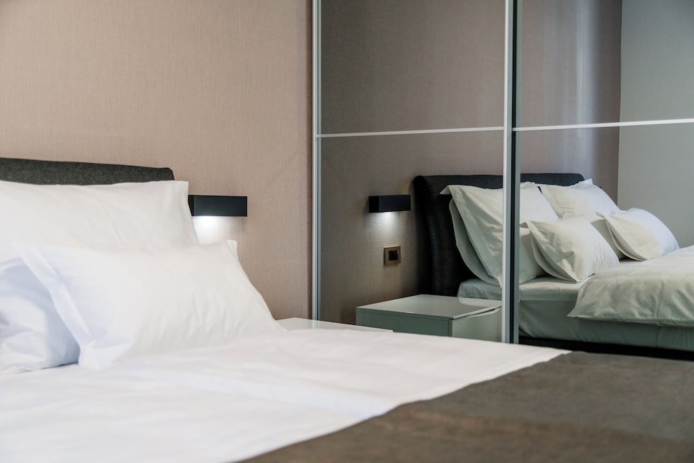 Superior Quadruple Room photo 2
