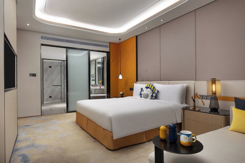 Suite, 1 Bedroom, City View