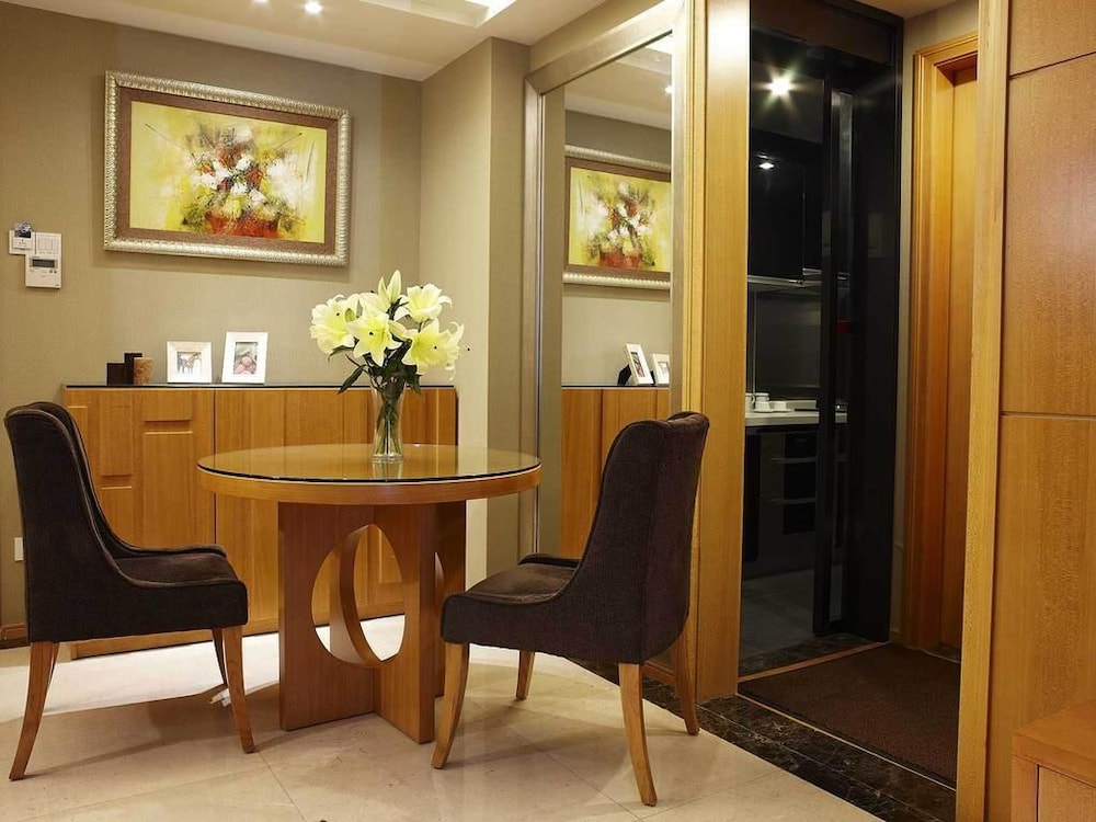 Business Room, 2 Bedrooms photo 3