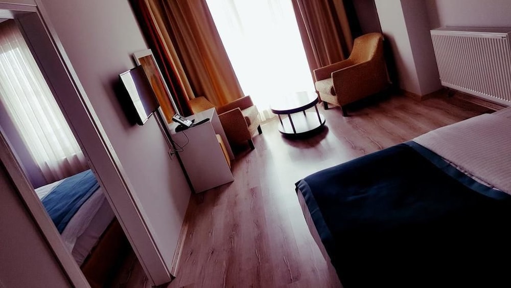 Standard Room photo 3