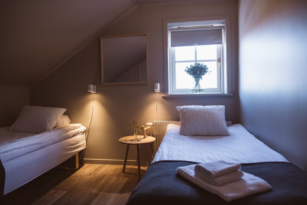 Standard Double Room, 2 Twin Beds photo 2