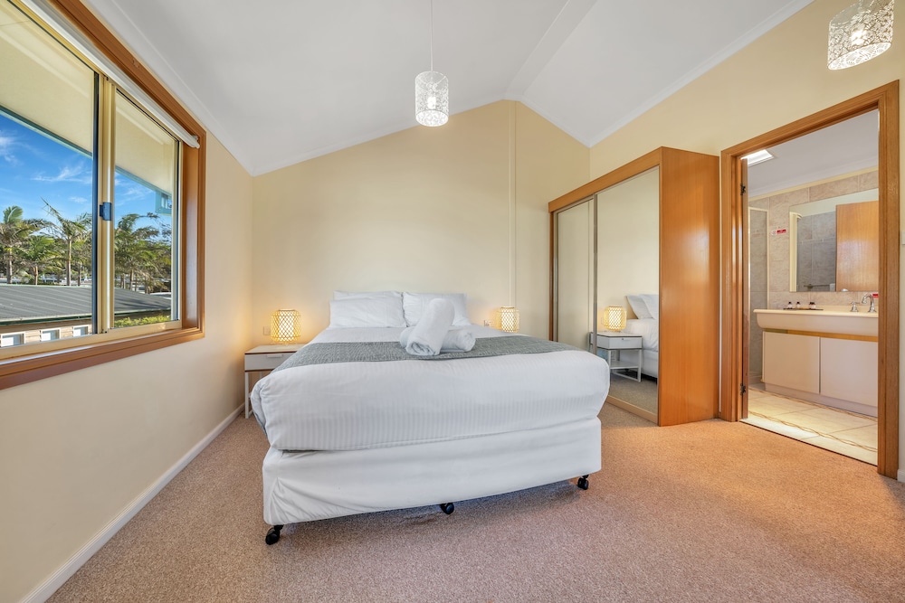 Presidential Two Storey (Queen) - 2br photo 2