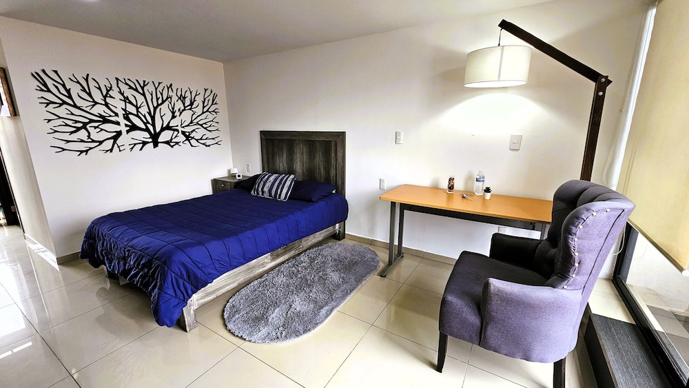 Executive Studio Suite, Balcony, City View photo 1