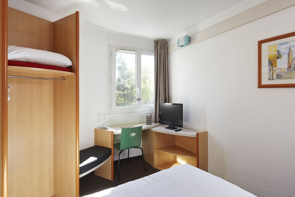 Standard Double Room, 1 Double Bed - Photo 14