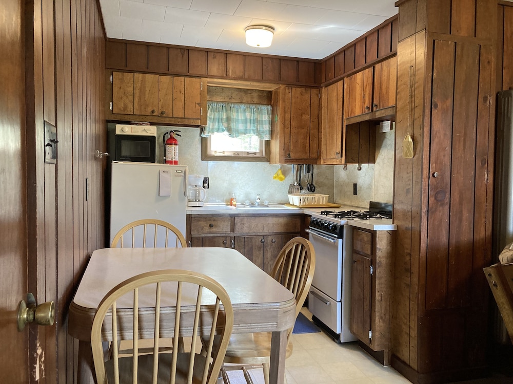 Traditional Cabin photo 1