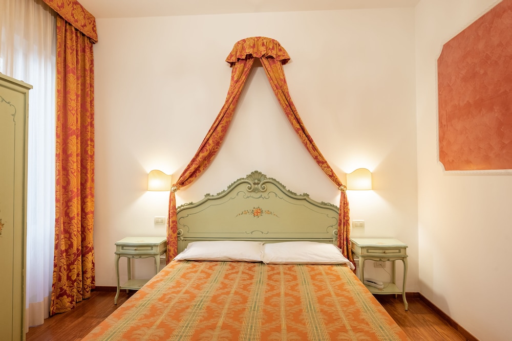Standard Triple Room photo 3