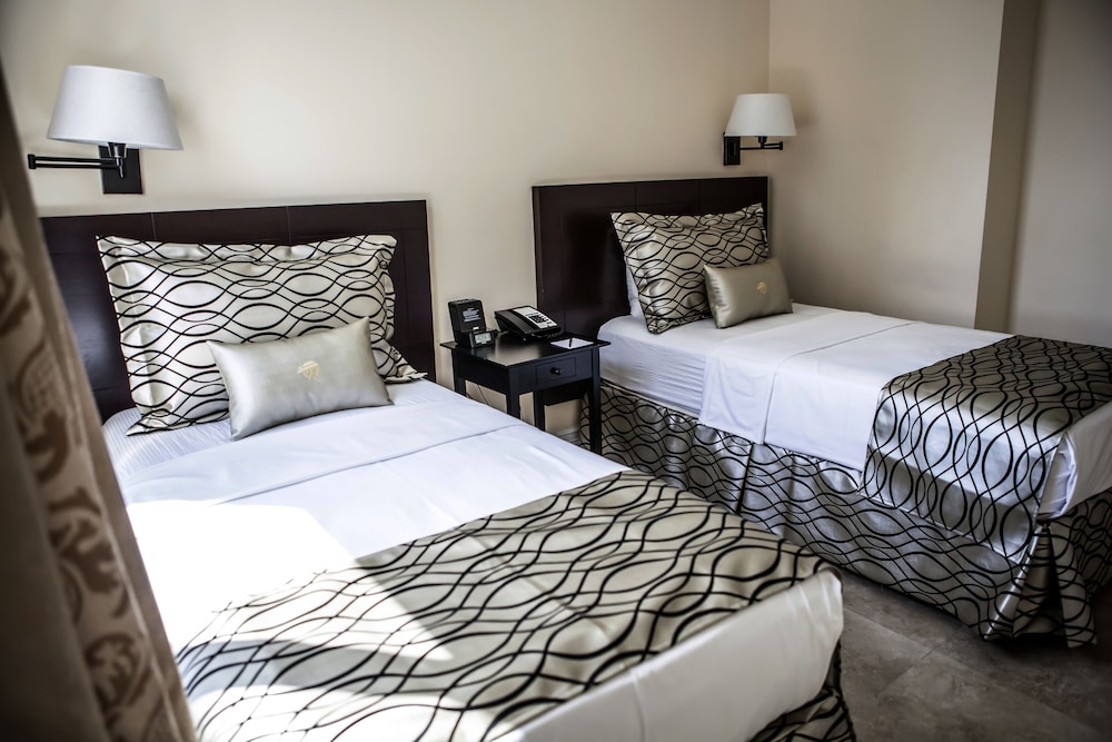 Superior Room, Multiple Beds photo 3