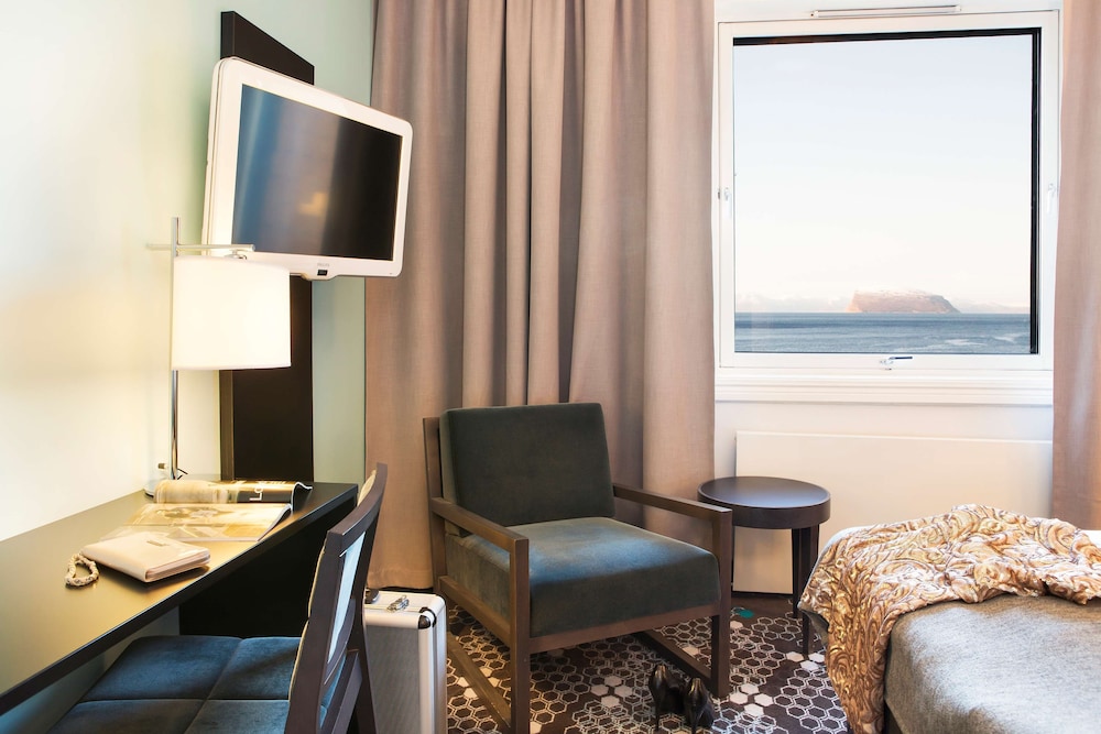 Room, 1 Queen Bed - Photo 3