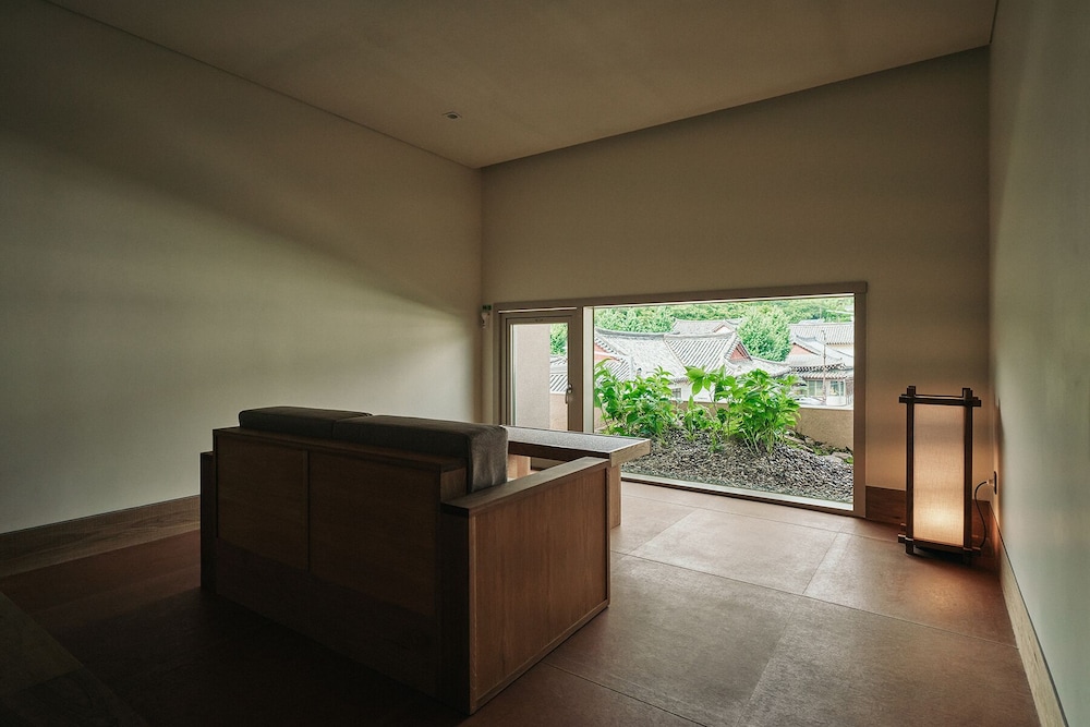 Double Room (A)