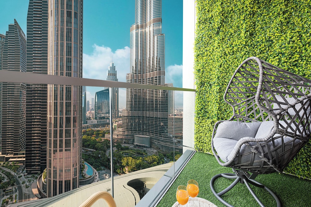 Luxury Apartment, 2 Bedrooms, Private Pool, City View
