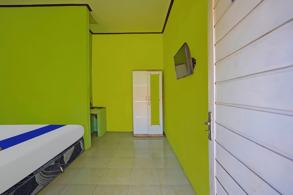 Economy Double Room - Photo 8