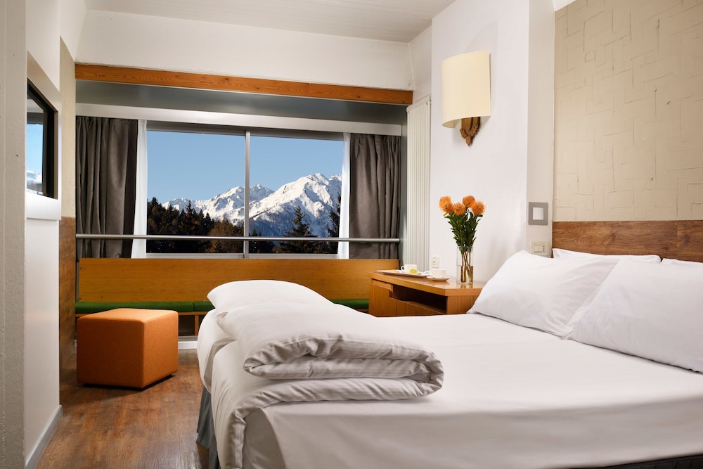 Classic Double or Twin Room photo 3