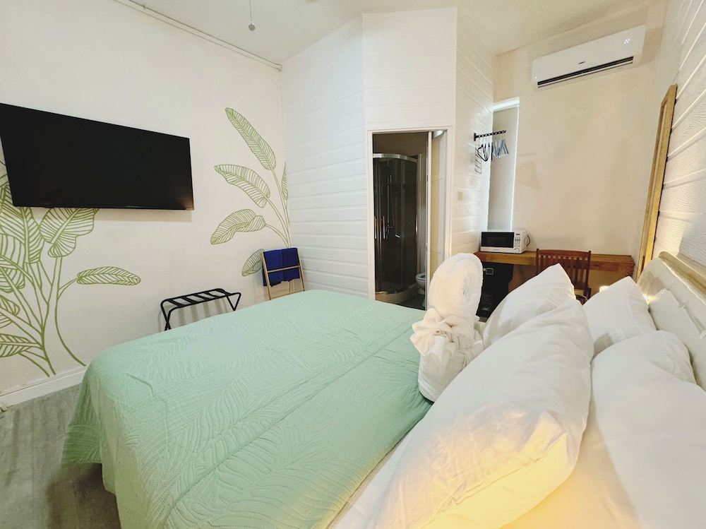 Standard Room, Beachside