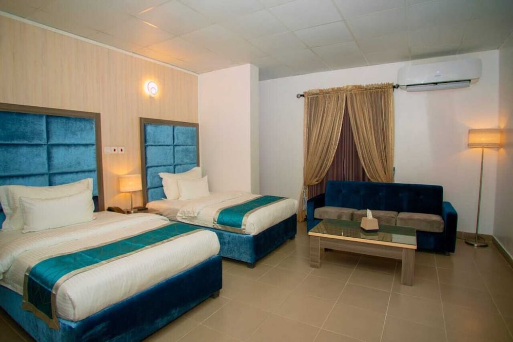 Basic Twin Room photo 1
