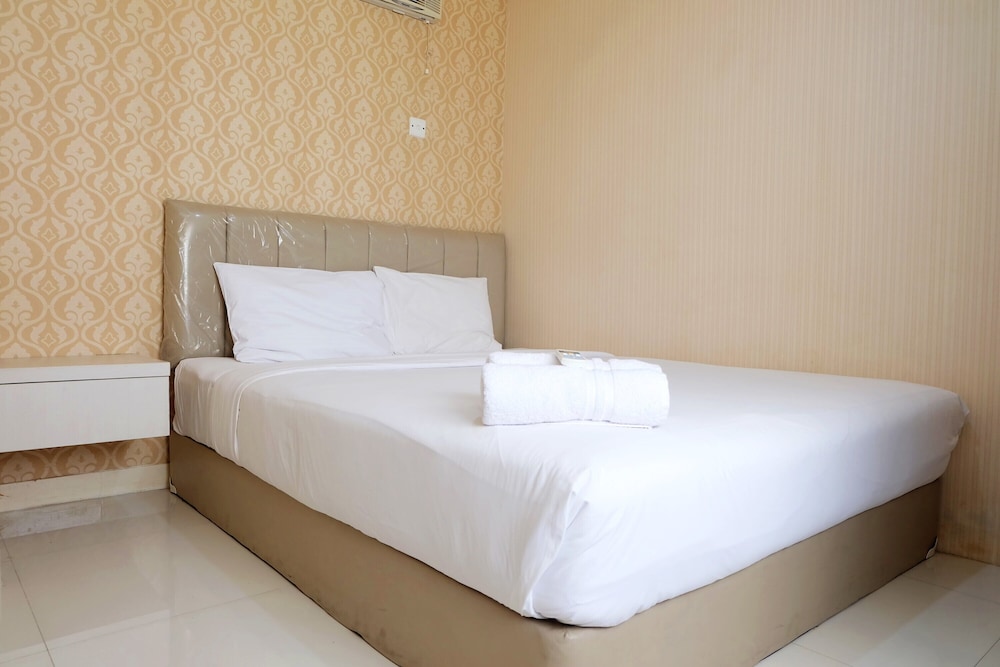 Room - Photo 1