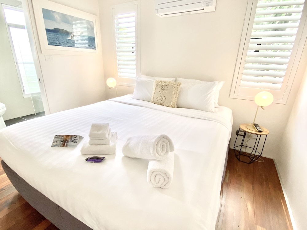 Superior Suite Apartment with 2 Ensuite Bedrooms photo 3