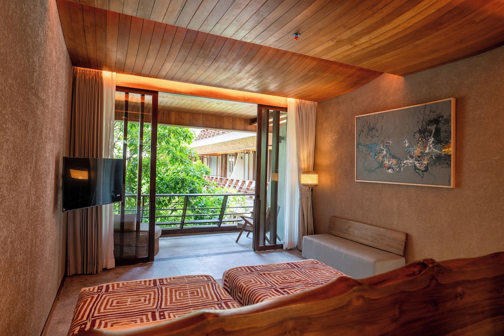 Available room
