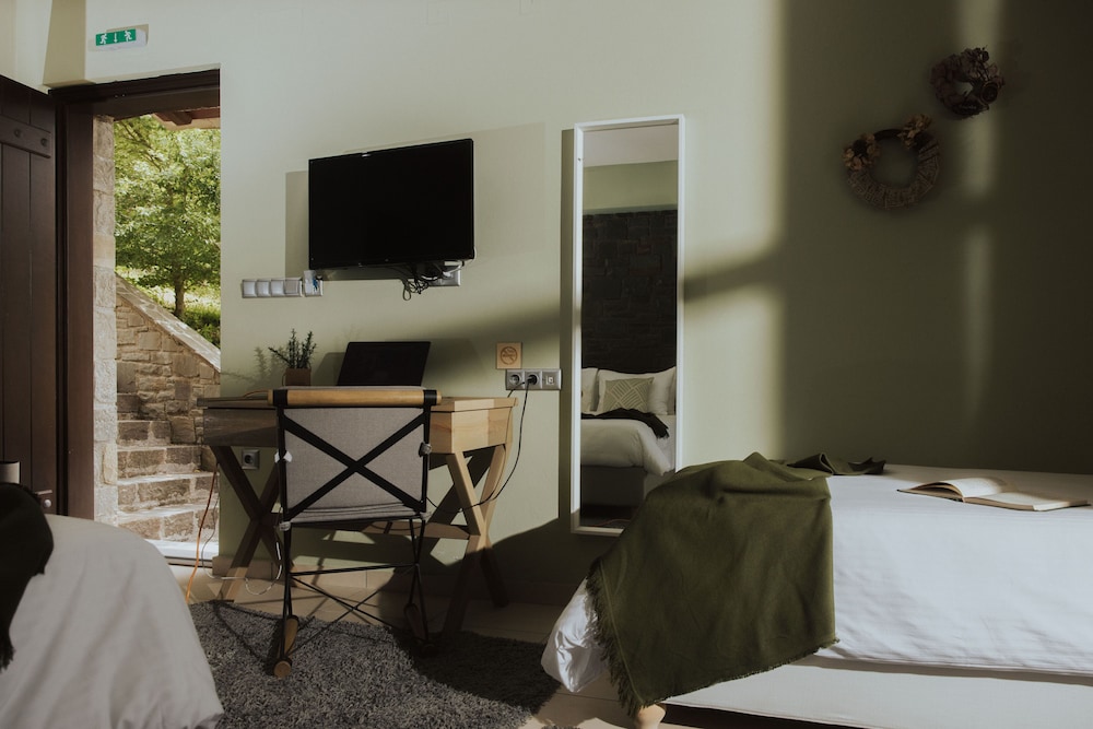 Deluxe Triple Room photo 1