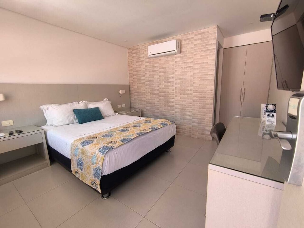 Standard Double Room - Photo 6