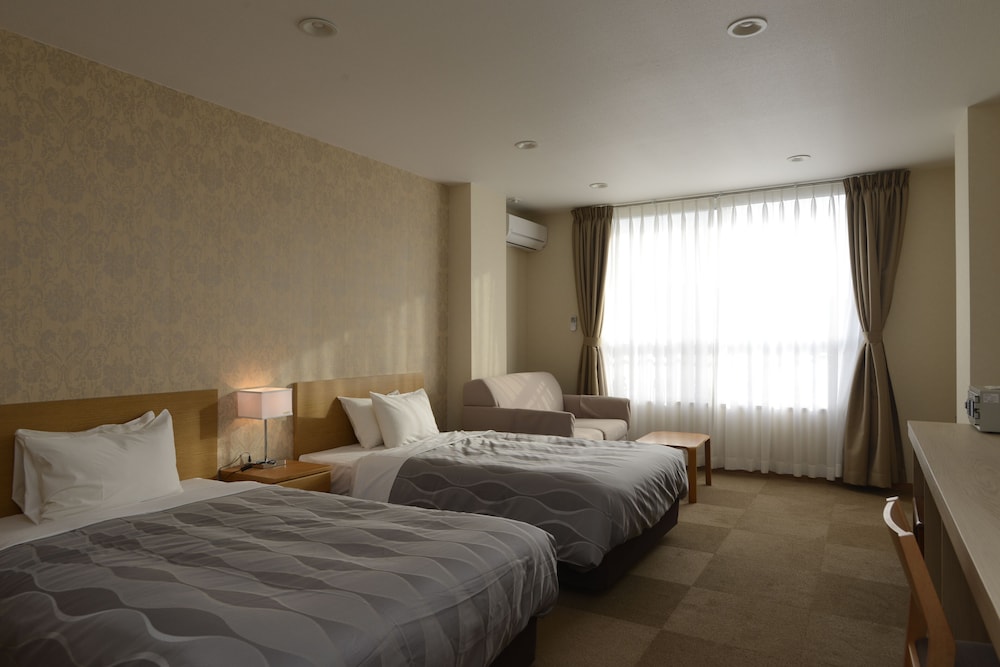 Twin Room, Non Smoking - Photo 2