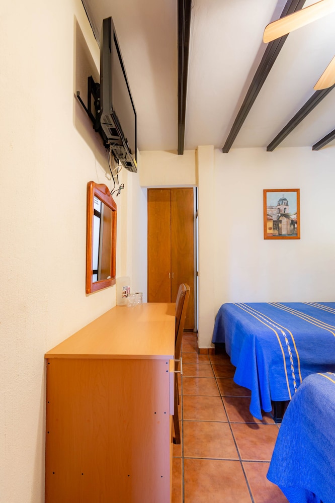 Basic Double Room photo 3