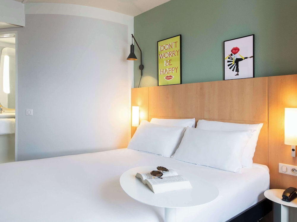 Comfort Room, 1 Double Bed with Sofa bed photo 2