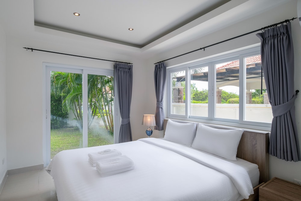 Standard Villa, 3 Bedrooms, Non Smoking, Kitchen - Photo 12