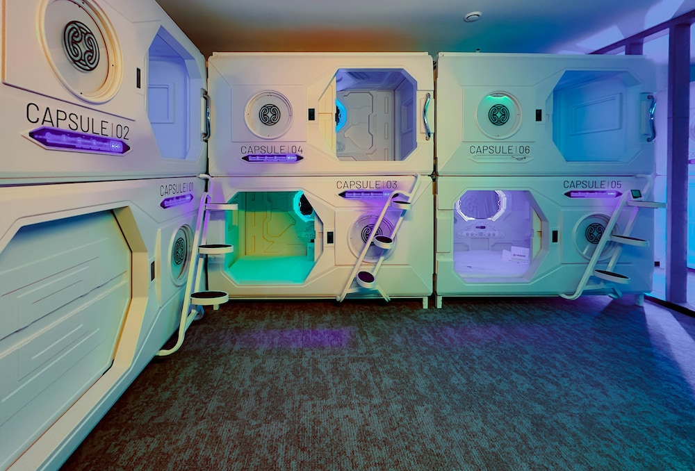 Capsule Bed 2 people photo 1