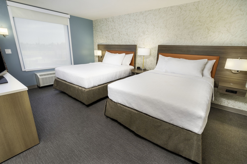 Suite, 2 Queen Beds, Accessible, Bathtub (Mobility & Hearing) - Photo 1