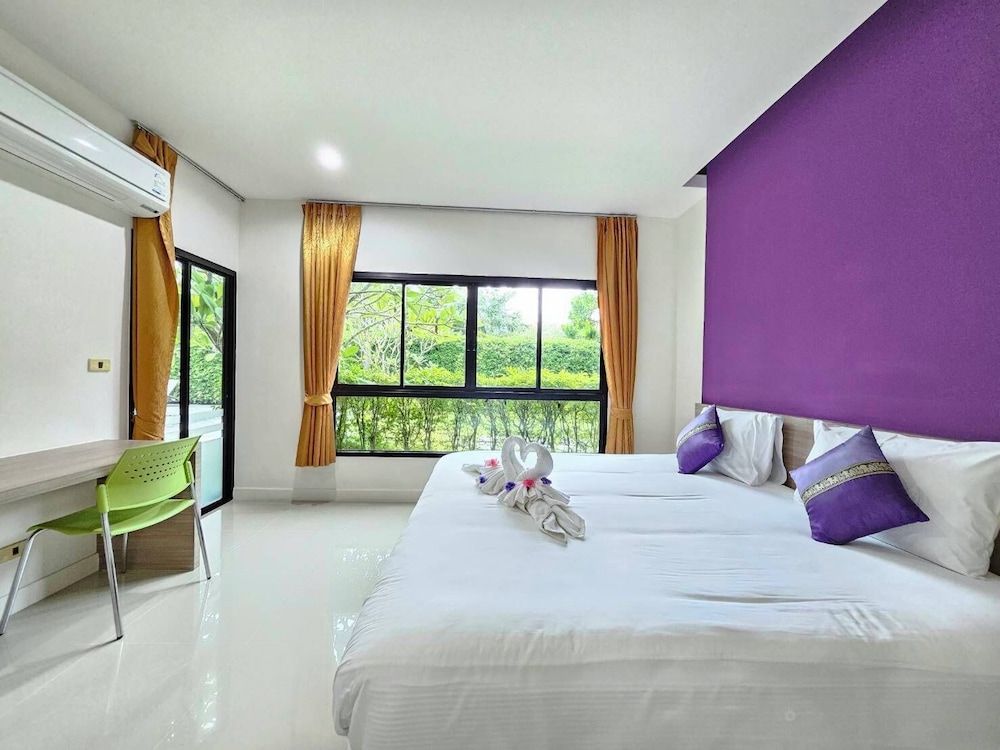 Grand Suite Double Room Pool Access photo 1