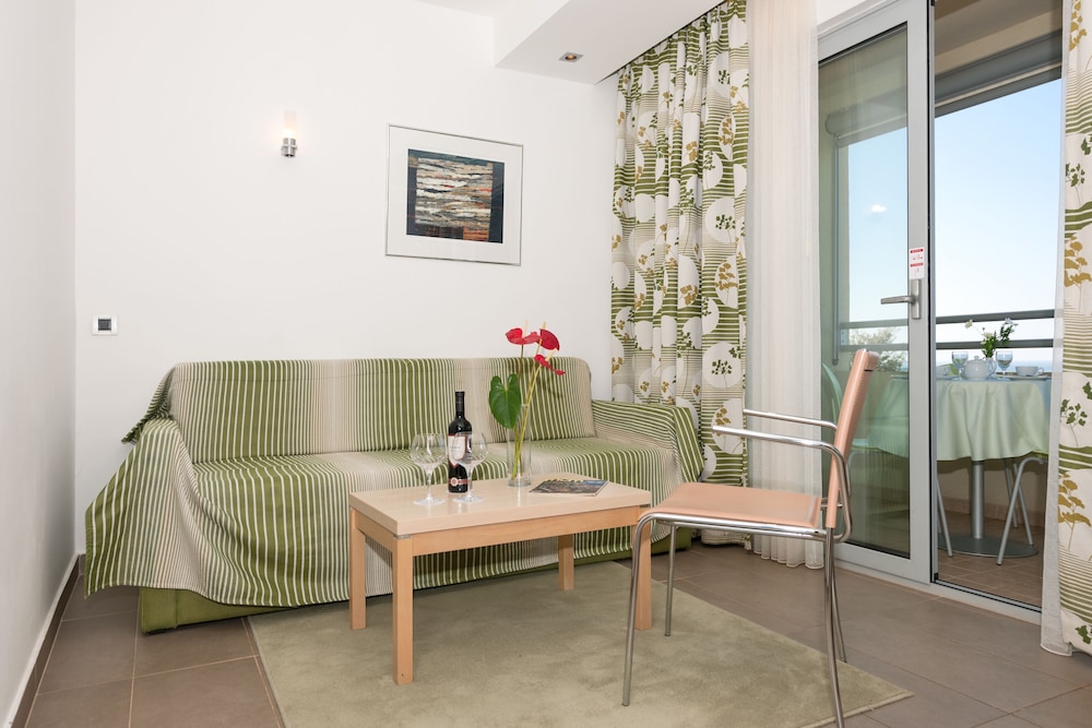 Premium Apartment (for 3) photo 1