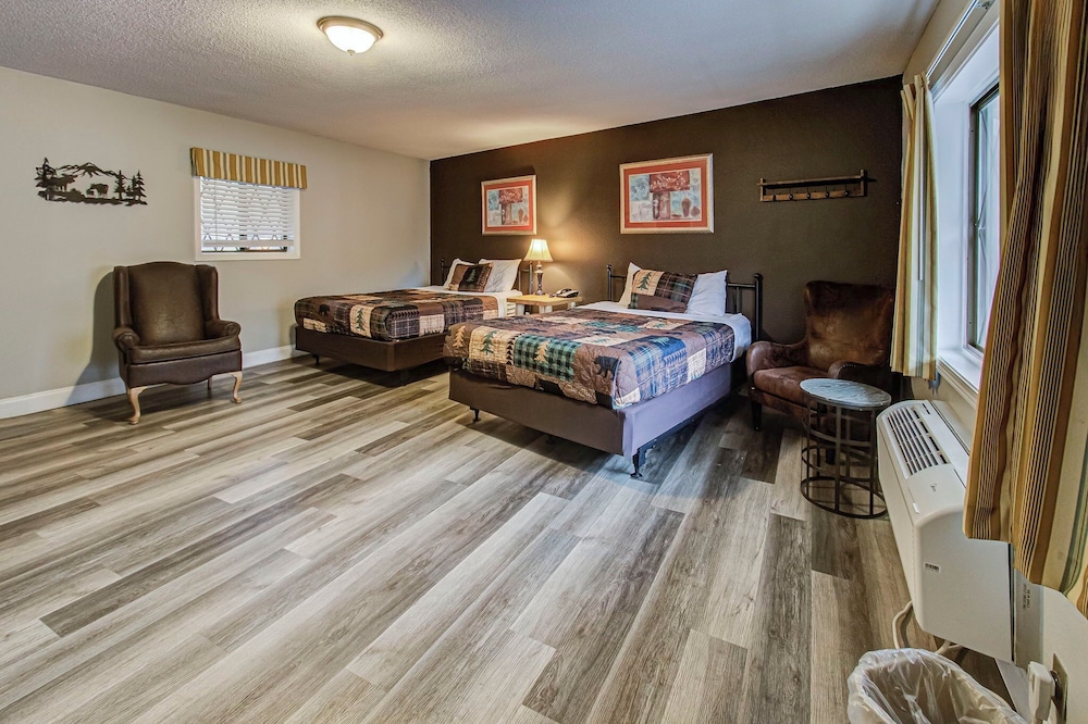 Standard Room, 2 Queen Beds (Creekside) - Photo 3