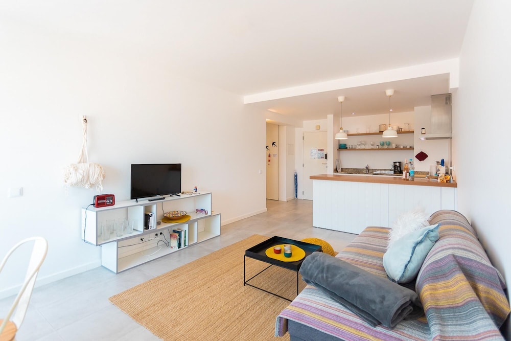 Apartment photo 1