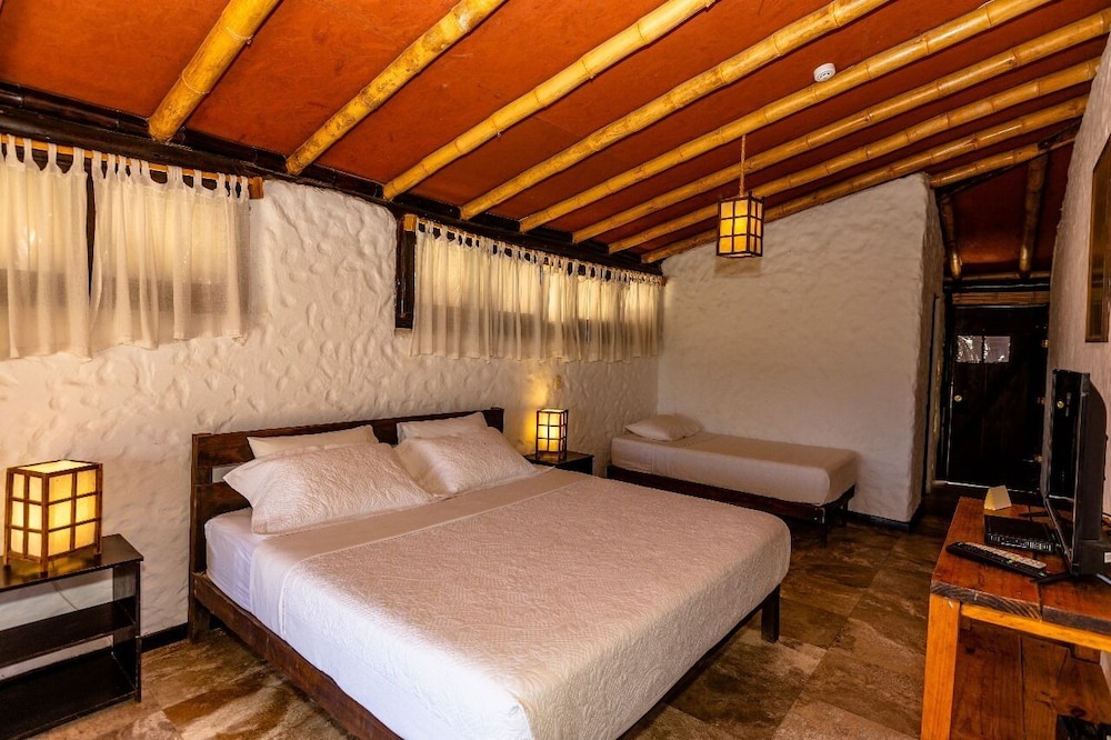 Standard Triple Room - Photo 1