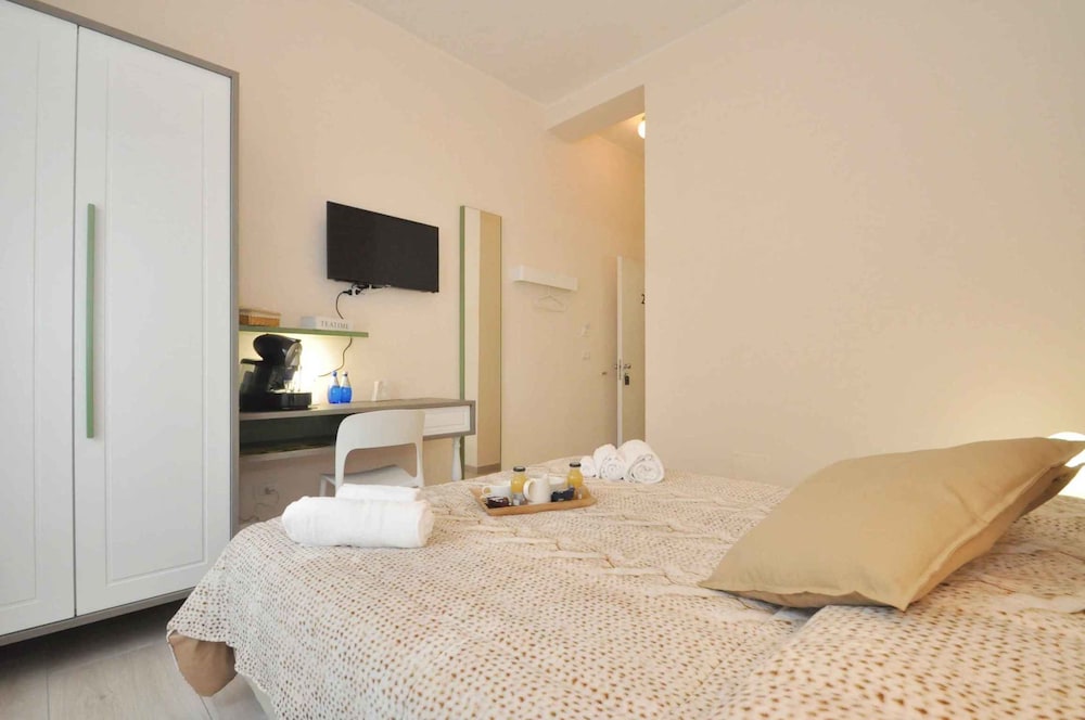 Double or Twin Room photo 2