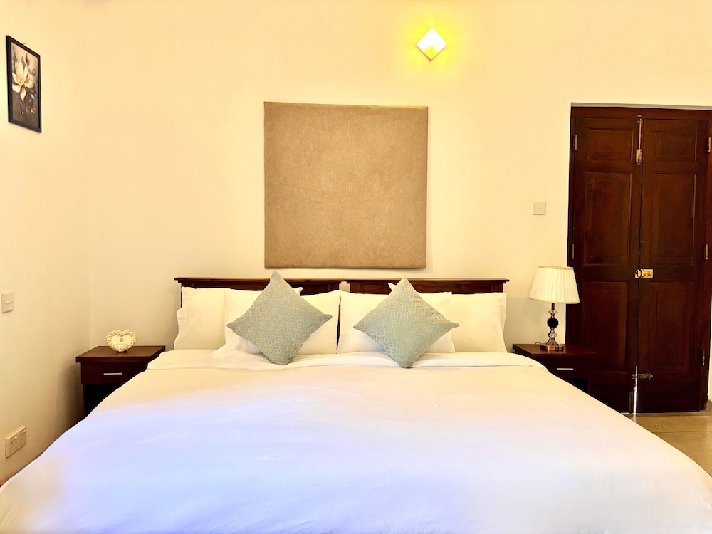 Deluxe Double or Twin Room photo 2