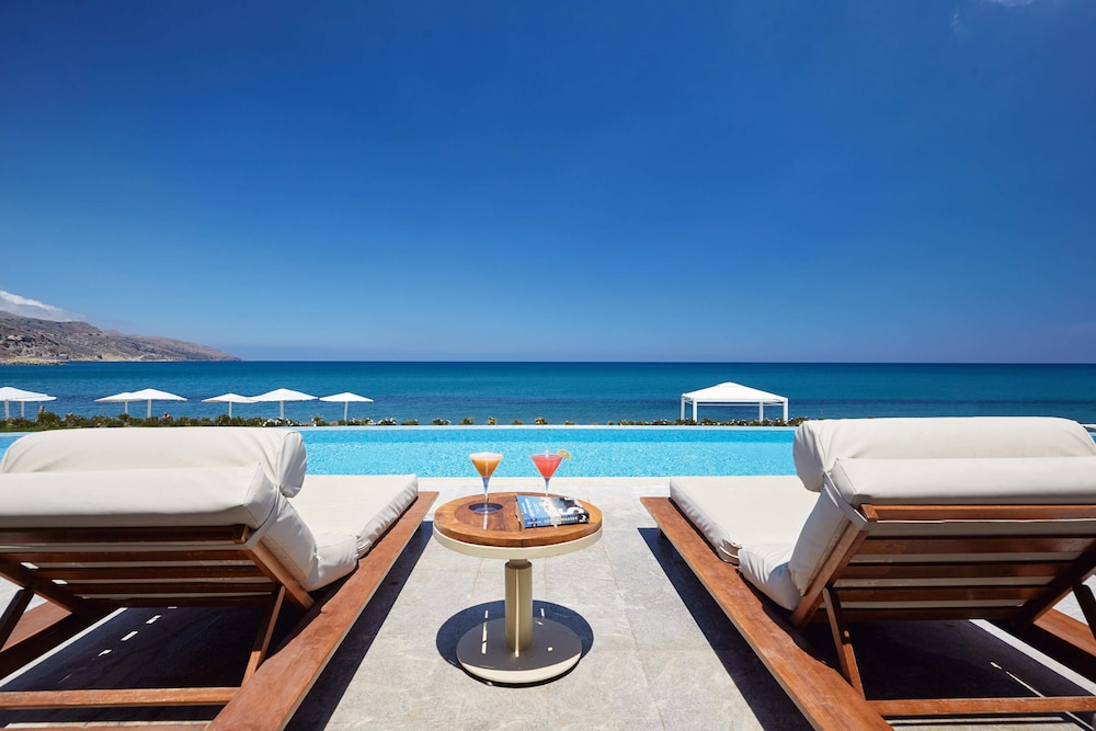 Junior Suite, Beachfront (Sharing Pool -AD) - Photo 8