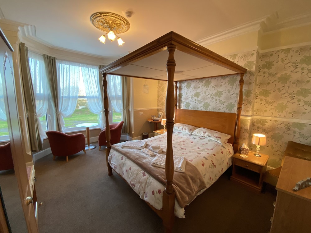 Standard Room, 1 King Bed, Sea View (Four Poster Adults Only)