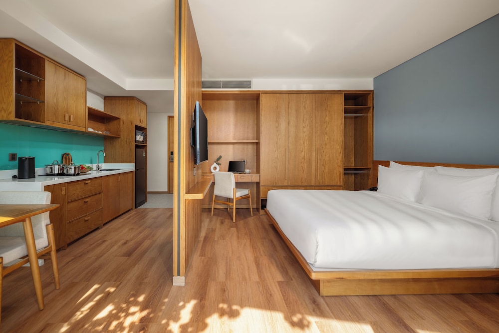 Premier Room, Balcony, City View