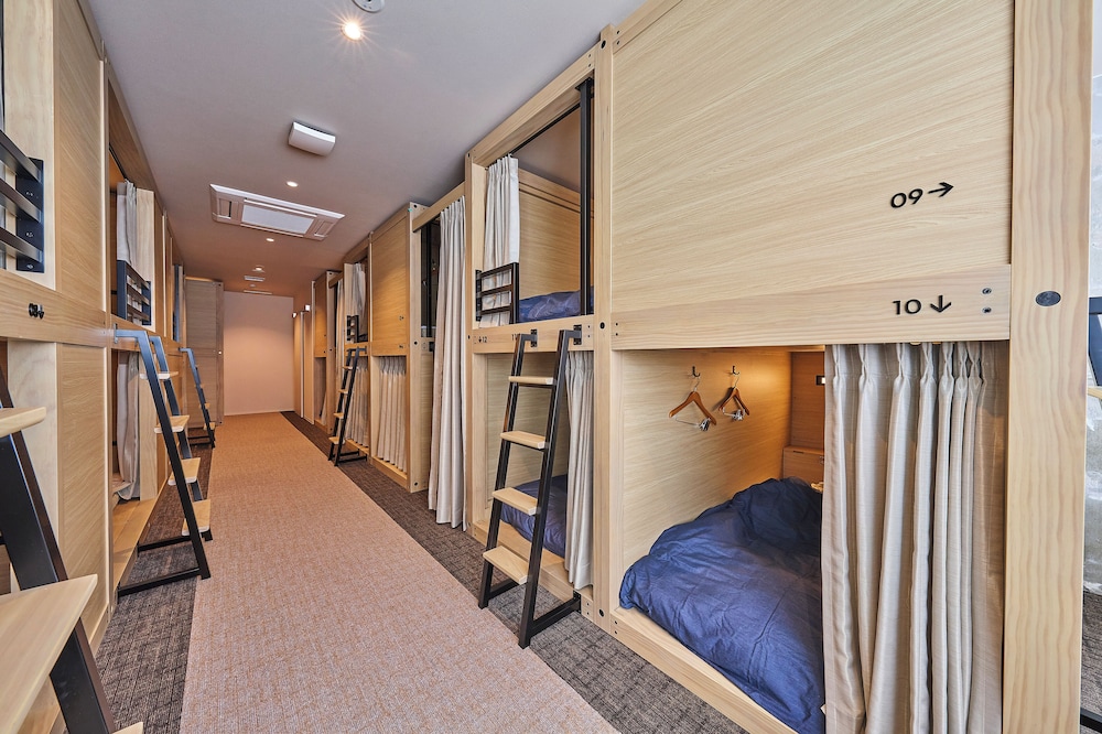 Shared Dormitory, Mixed Dorm, Non Smoking thumbnail 5