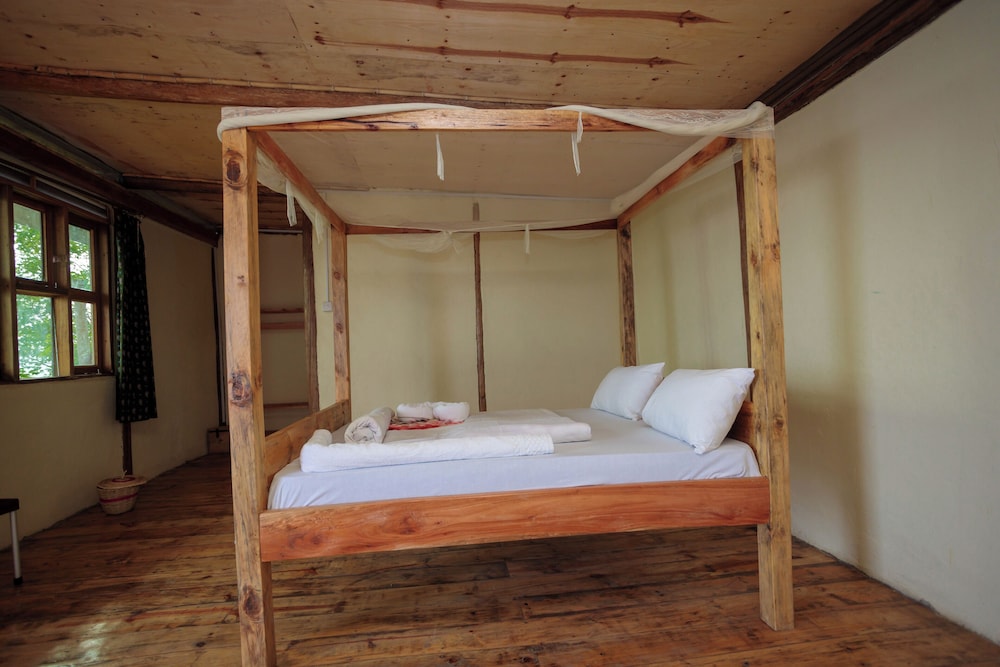 Basic Double or Twin Room photo 2