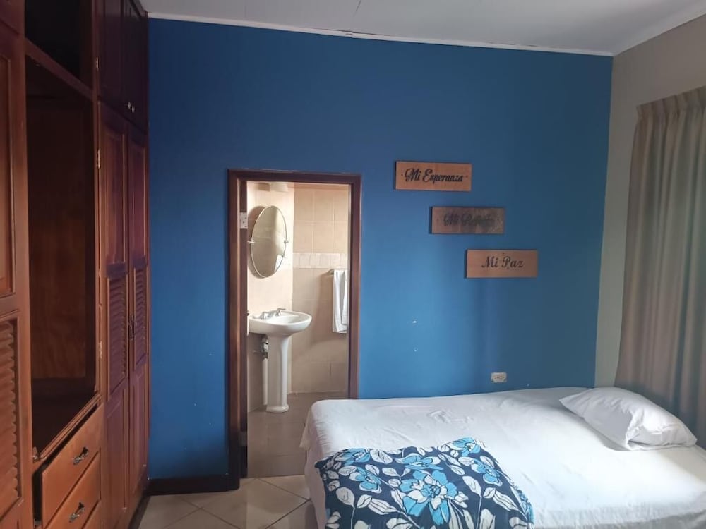 Economy Double Room, Garden View photo 2