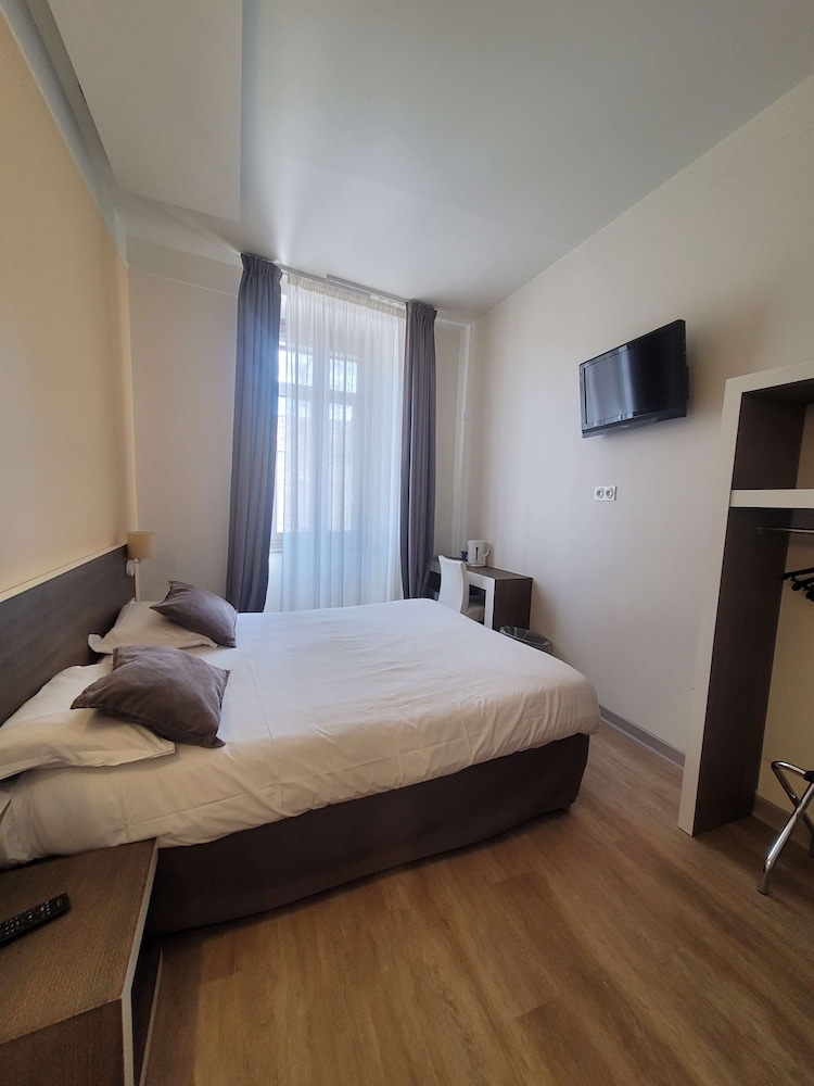 Standard Room, 1 Double Bed - Photo 74