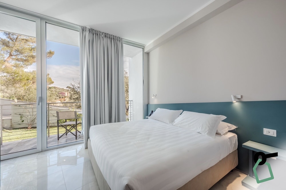 Classic Double Room, Balcony
