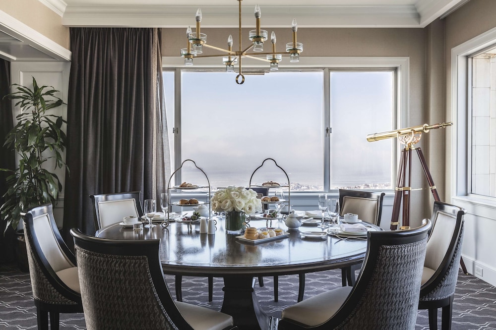 Suite, 1 King Bed (Tony Bennett Legacy)