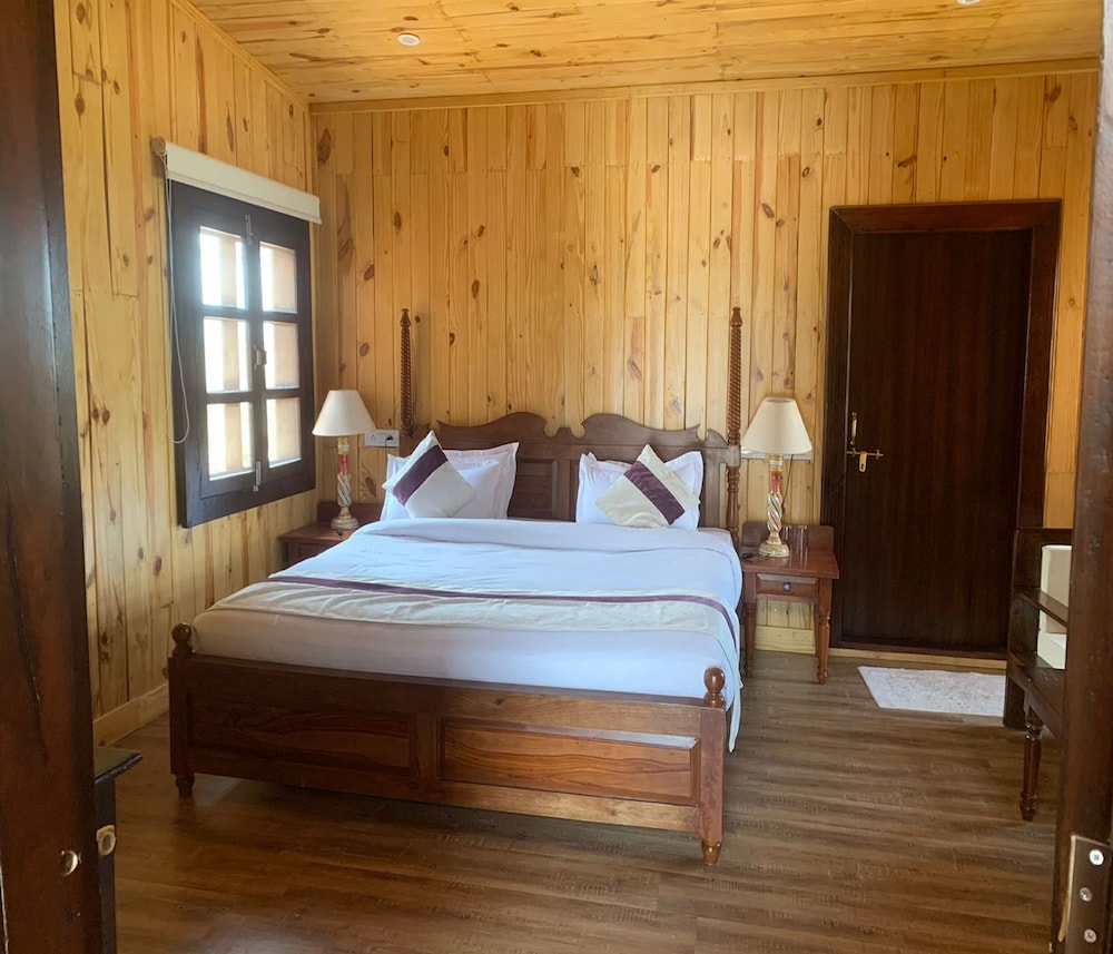 Kashmir Cottage With Private Pool And Mountain View photo 1