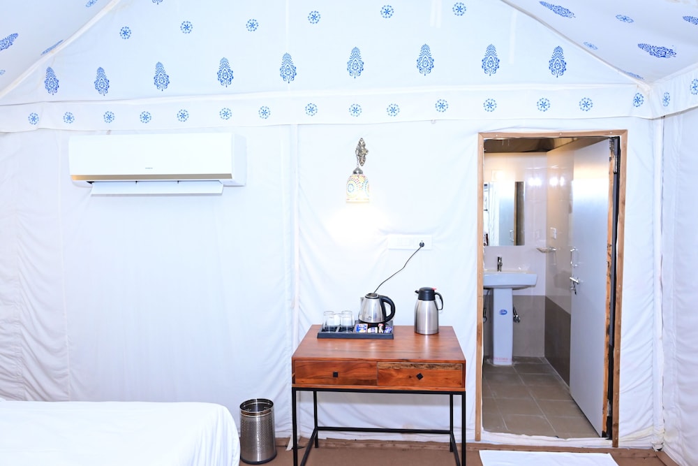 Deluxe Cottage photo 2